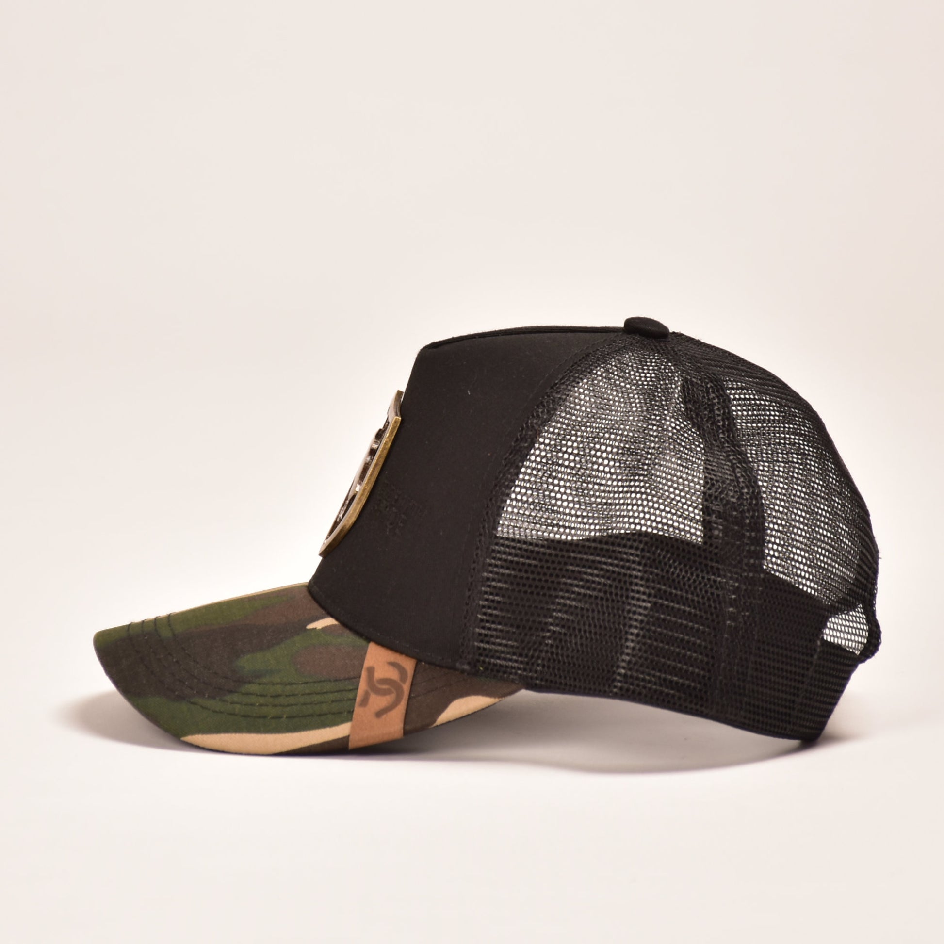 Gorra Mustang Conmemoración Gold
